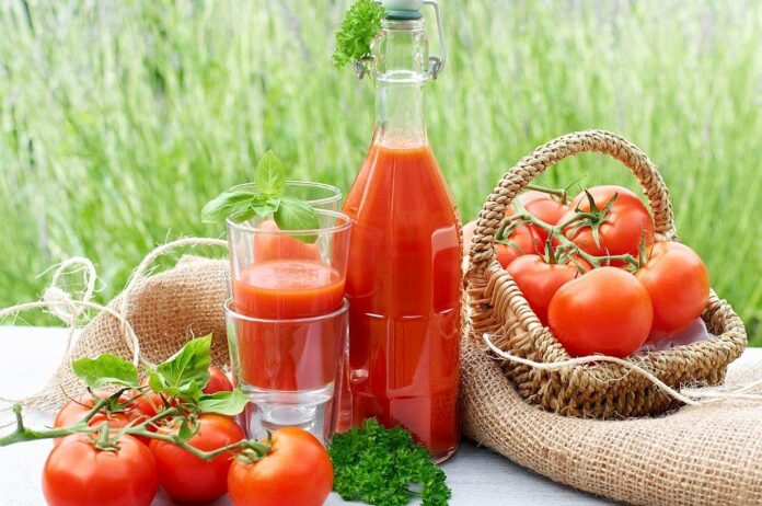 kuvani_paradajz_na_starinski_nacin_sok_od_paradajza_bez_konzervansa_recept_880404187
