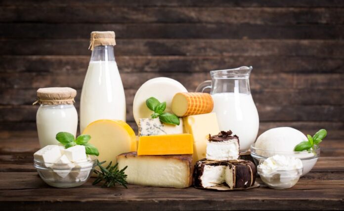 mlecni-proizvodi-sir-jogurt-mleko-shutterstock_627224804-910x558