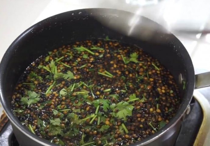 612a847d-8f88-4b2c-a4f0-74a10a0a0a64-caj-od-korijandera-690x480-1