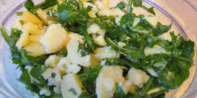 Salata-maslacak-i-krumpir-668x334-1