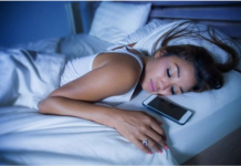 Koliko je zapravo štetno spavati s mobilnim telefonom pored glave? spavanje s mobilnim telefonom pored glave