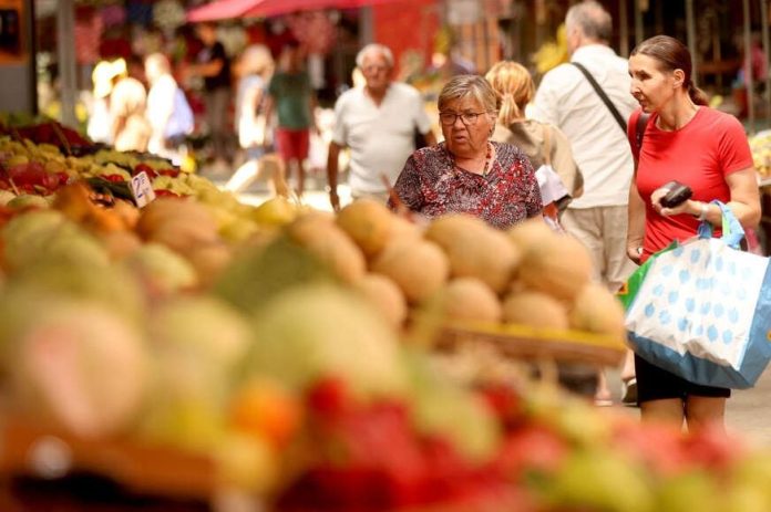 PREPUNO PESTICIDA- Ovo je najnezdravije voće na svijetu