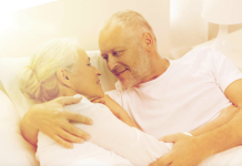 Poslije 50-te sve se mijenja? Evo šta je istina o bliskosti u zrelim godinama