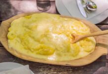 Stari recept naših baka ponovo je u centru pažnje: Mnogi biraju kačamak kao lagan obrok
